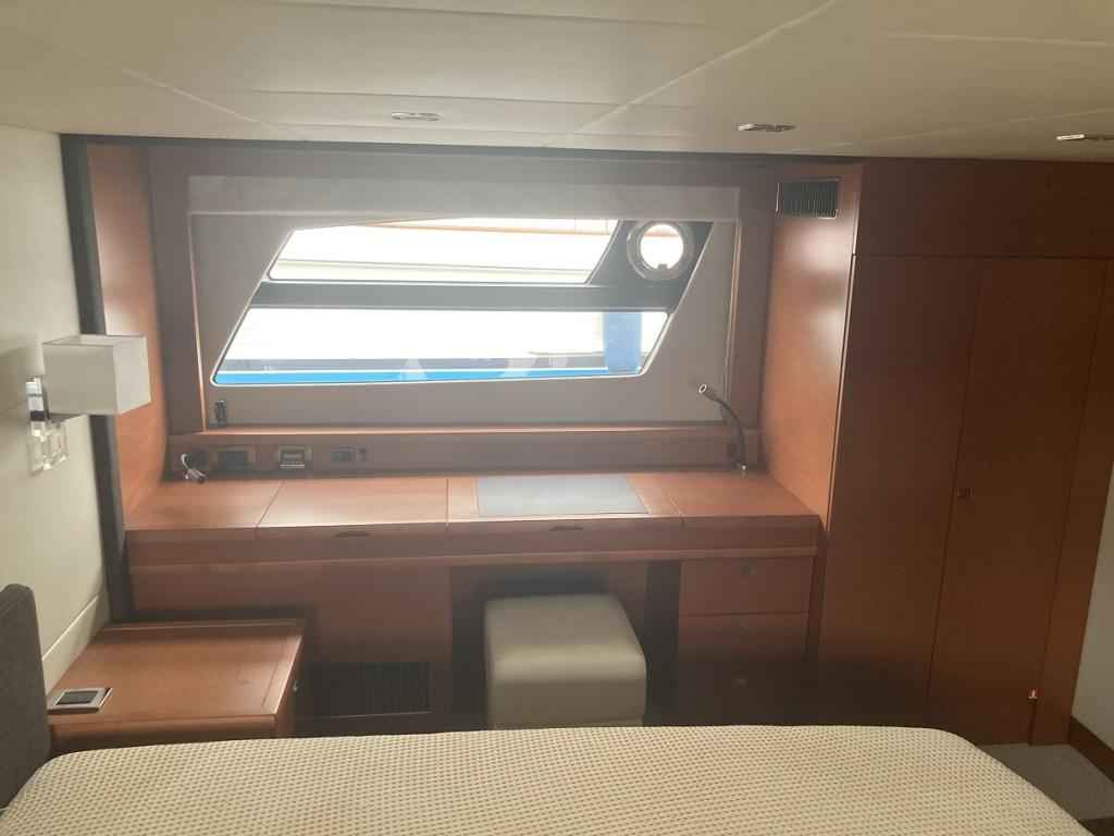 Motorboot Prestige 620 S (SportFly)