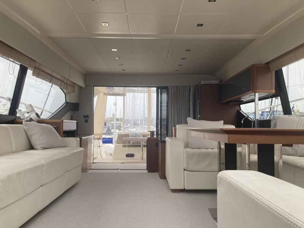 Motorboot Prestige 620 S (SportFly)