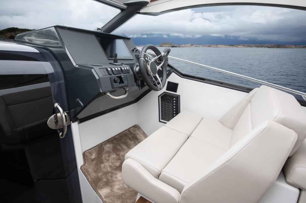 Motorboot Grandezza 28 OC