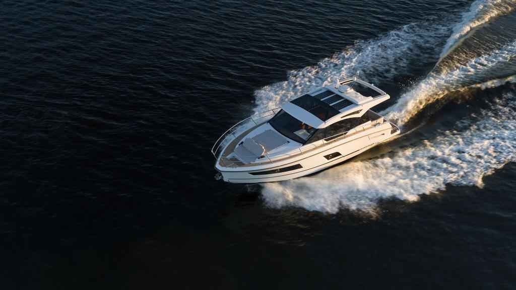 Motorboot Grandezza 37 CA