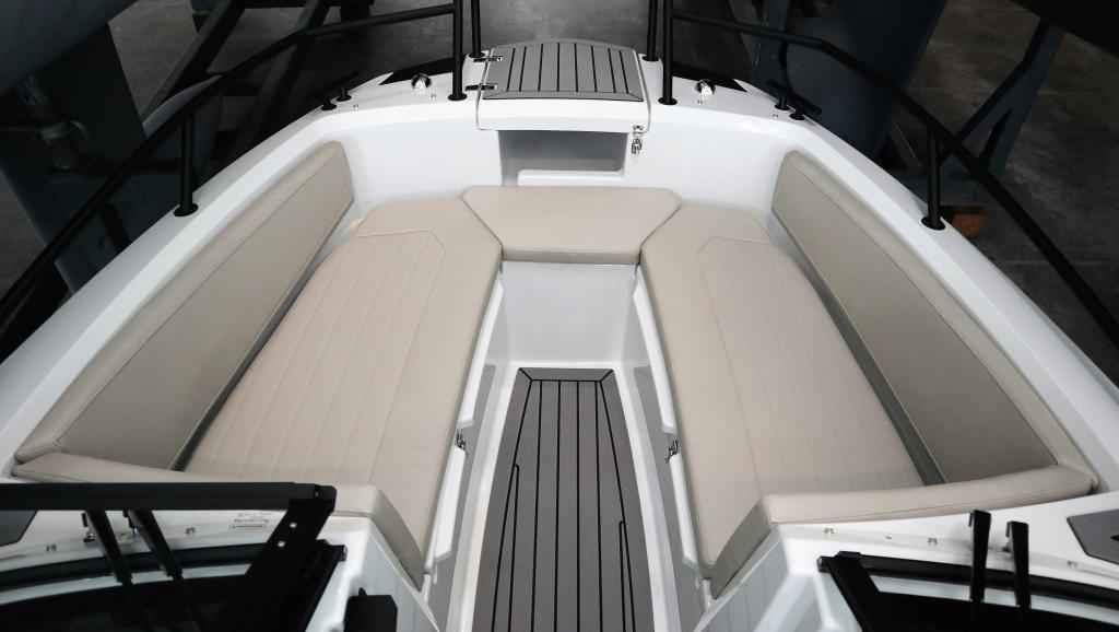 Motorboot Finnmaster R6
