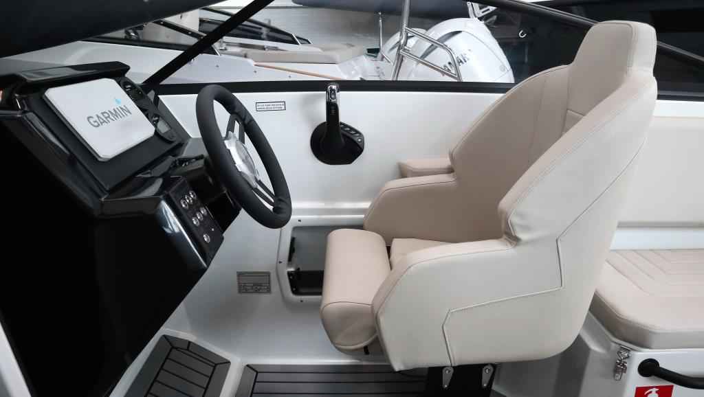 Motorboot Finnmaster R6
