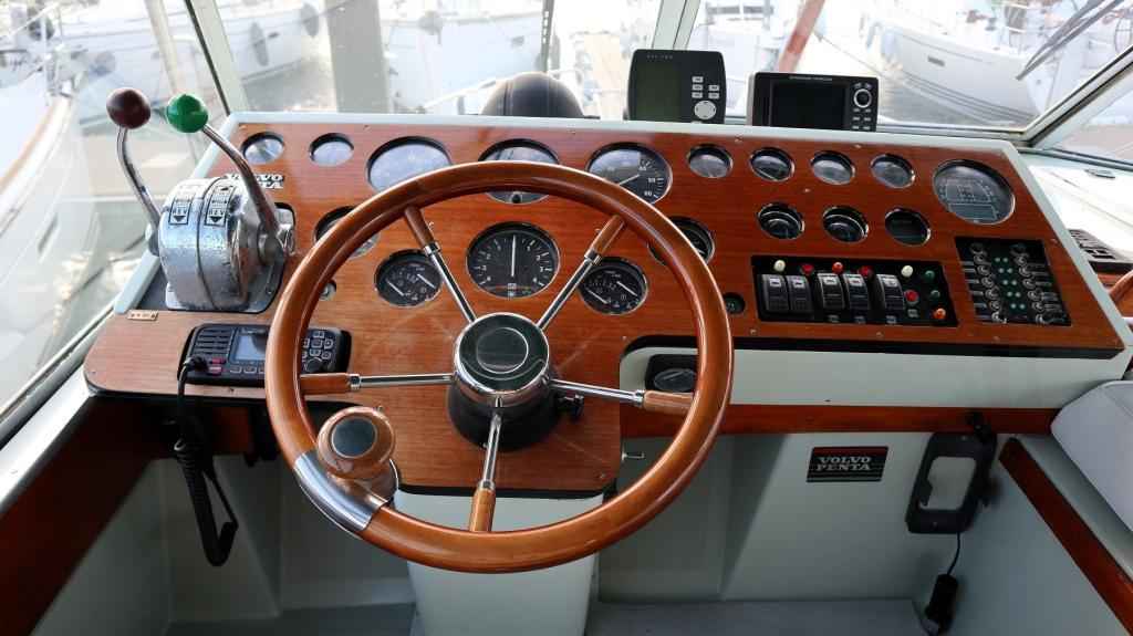 Motorboot Coronet 30 Oceanfarer