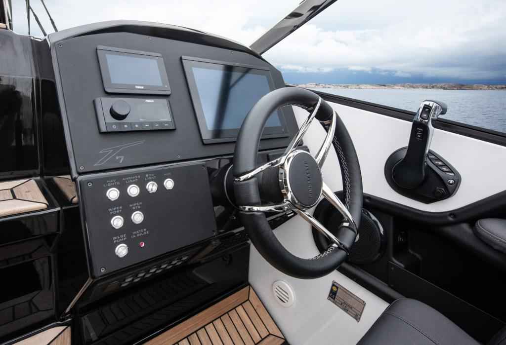 Motorboot Finnmaster T7