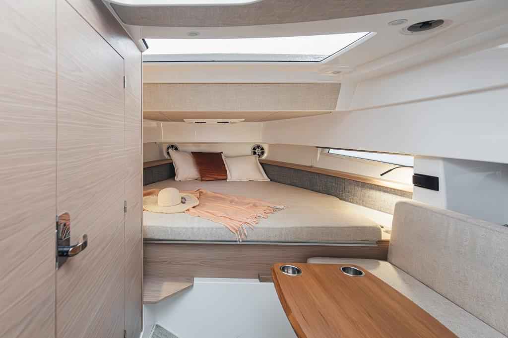 Motorboot Quarken 35 Cabin Tourer