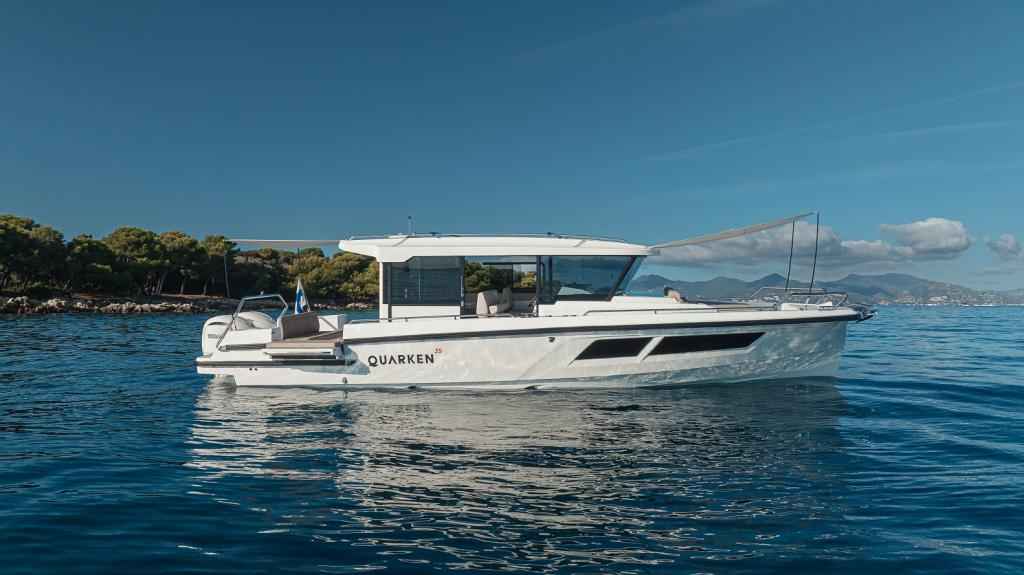 Motorboot Quarken 35 Cabin Tourer