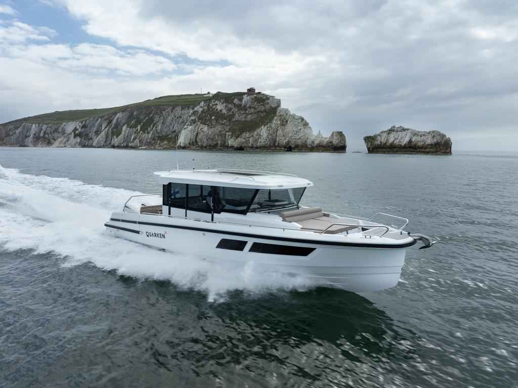 Motorboot Quarken 35 Cabin Tourer