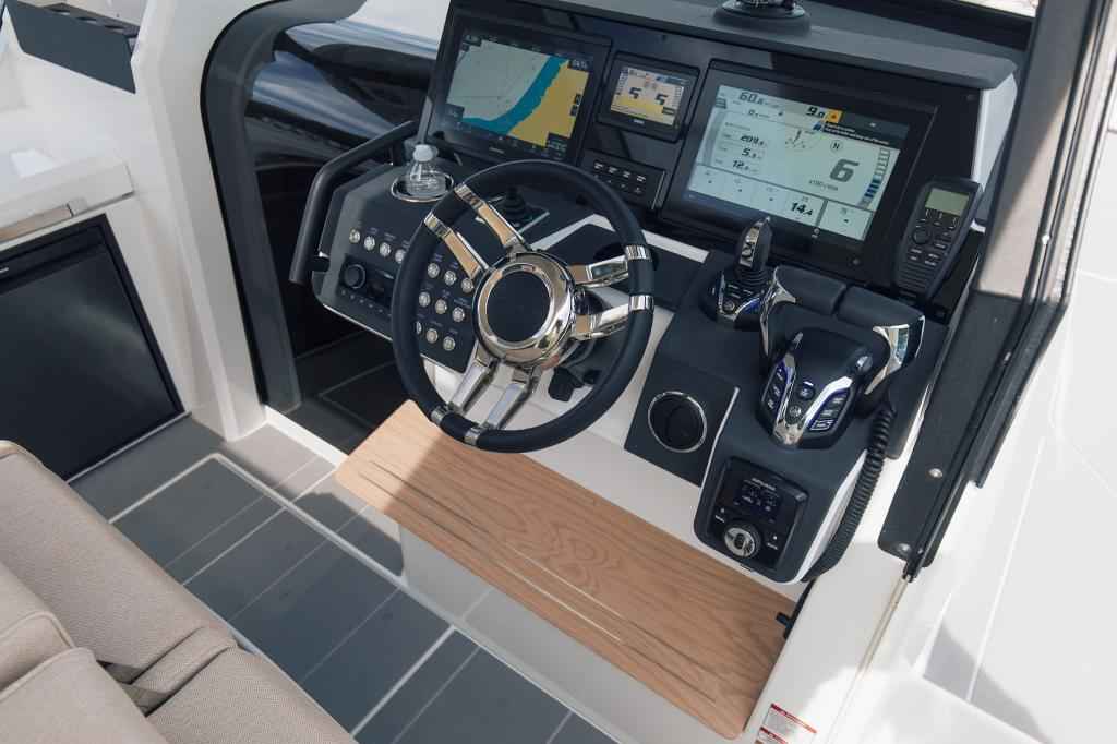 Motorboot Quarken 35 Grand Tourer