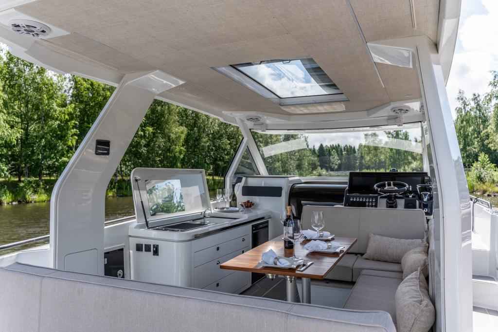 Motorboot Quarken 35 Sport Tourer