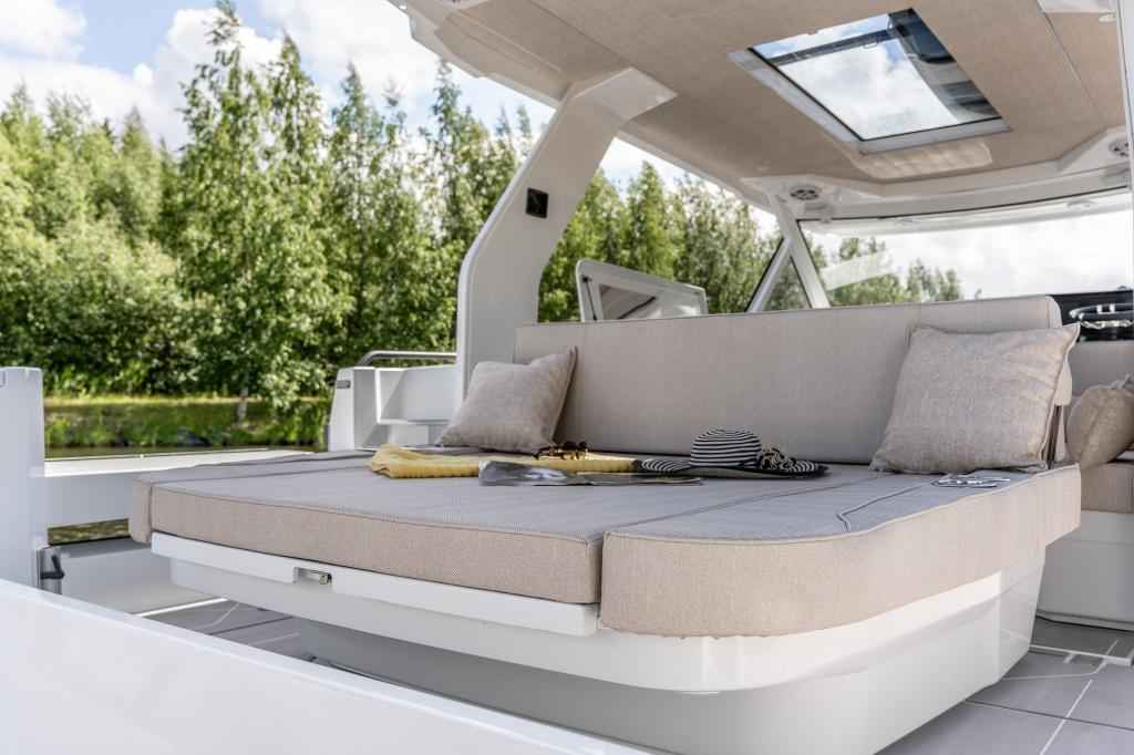 Motorboot Quarken 35 Sport Tourer
