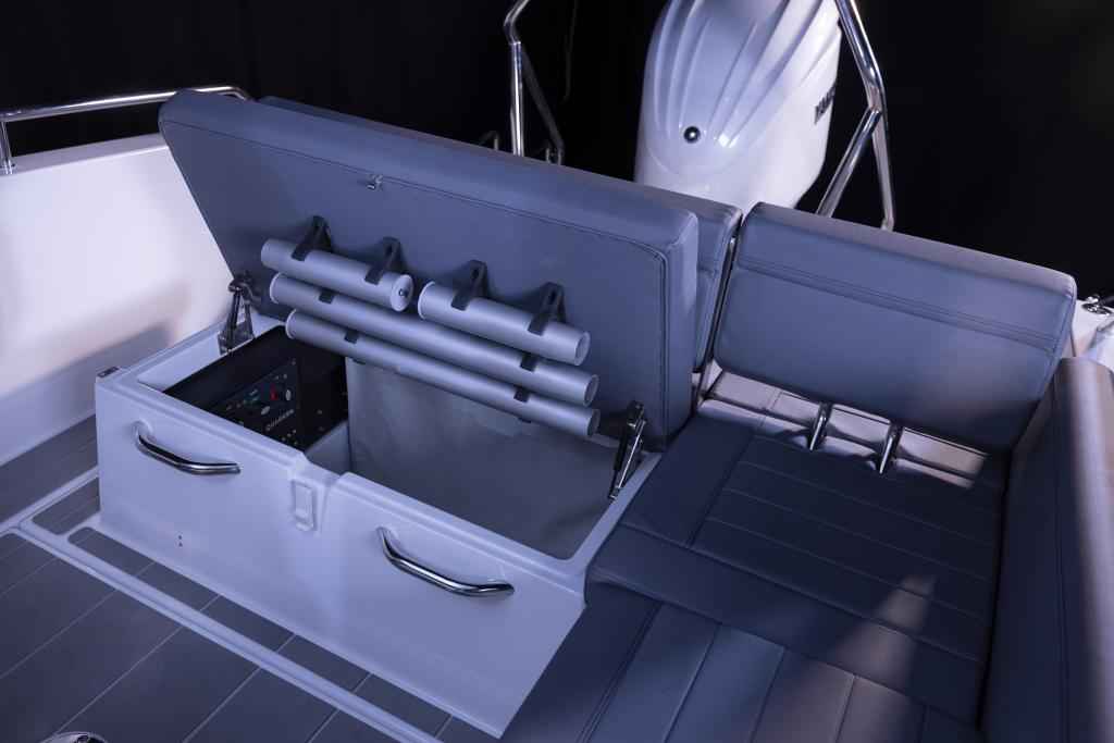 Motorboot Quarken 27 T-Top