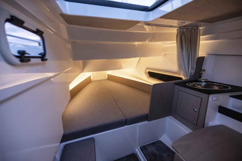 Motorboot Quarken 27 T-Top V2 ONYX