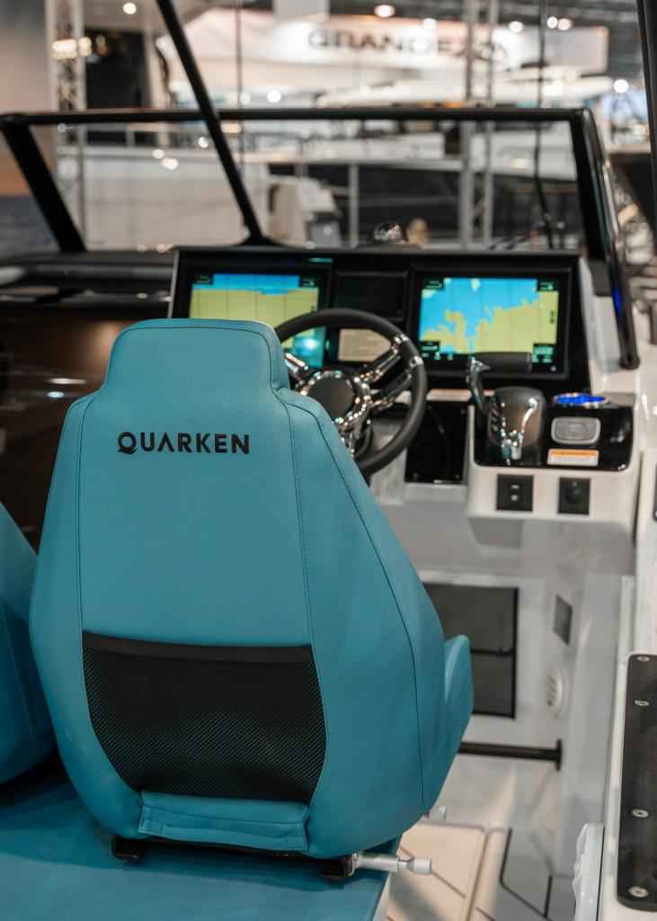 Motorboot Quarken 27 T-Top V2 ONYX