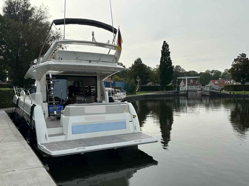Motorboot Prestige 460 FLY