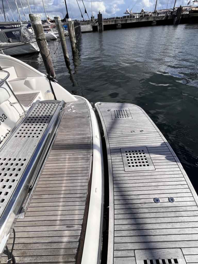 Motorboot Bavaria 42 Sport