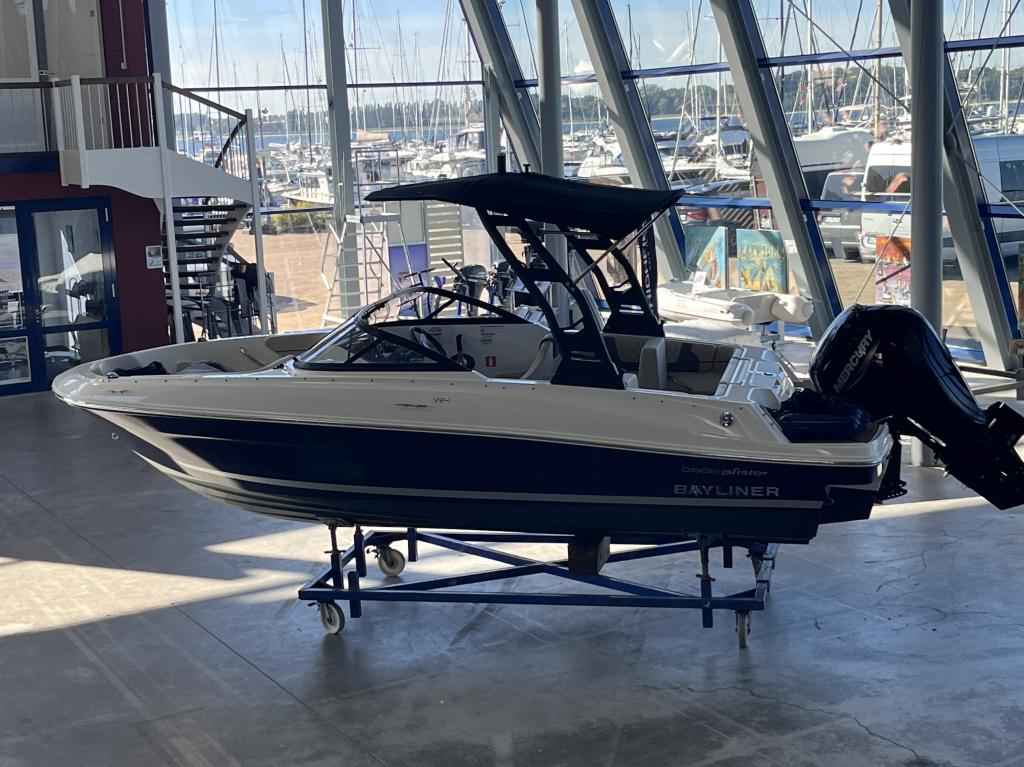 Motorboot Bayliner VR4 Outboard