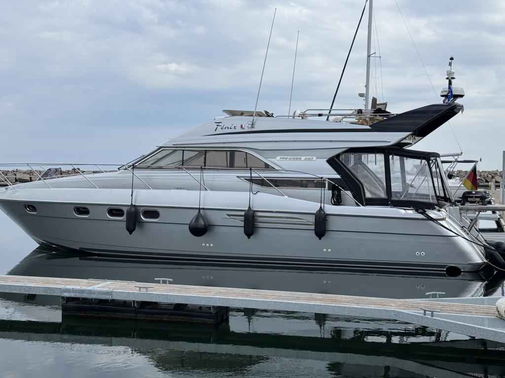 Motorboot Princess 440 Fly