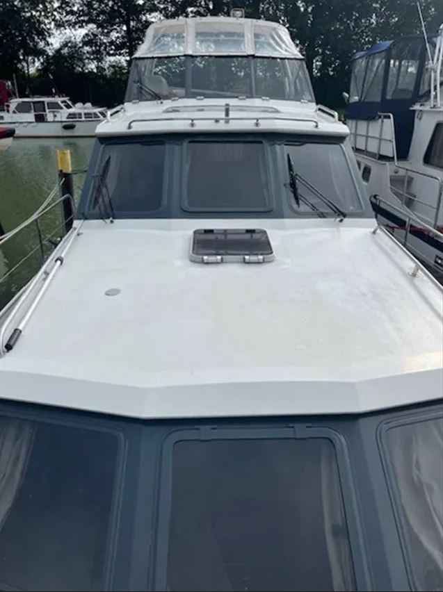 Motorboot Linssen 372 SX