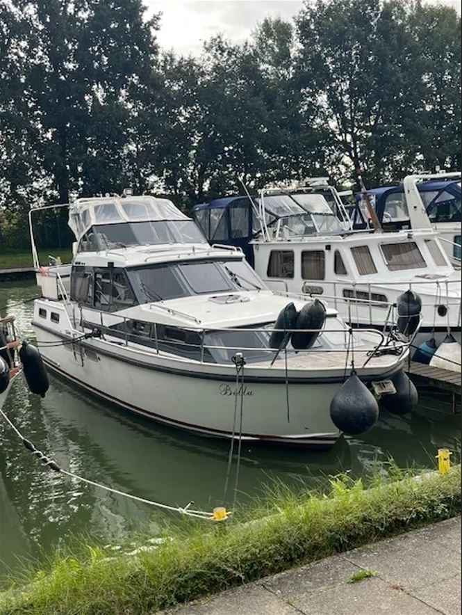 Motorboot Linssen 372 SX