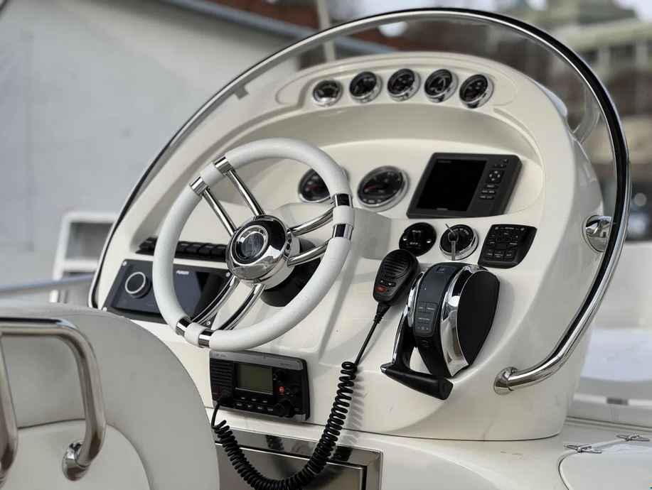 Motorboot Scanner Dillenium 2999