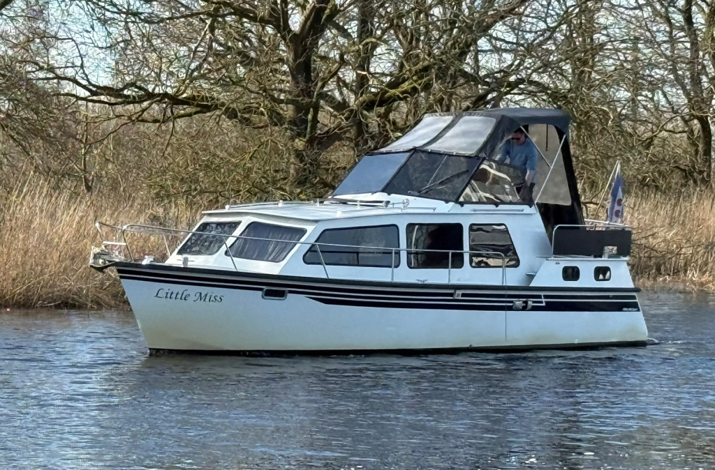 Motorboot Bege 900 AK