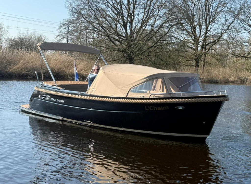 Motorboot Primeur 715