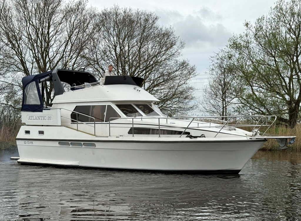 Motorboot Atlantic 37B