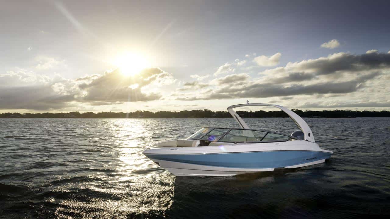 Motorboot REGAL 21 OBX