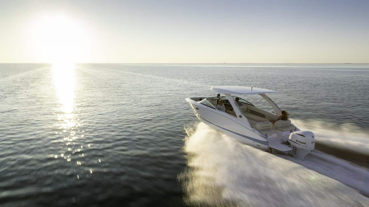 Motorboot REGAL LX 6