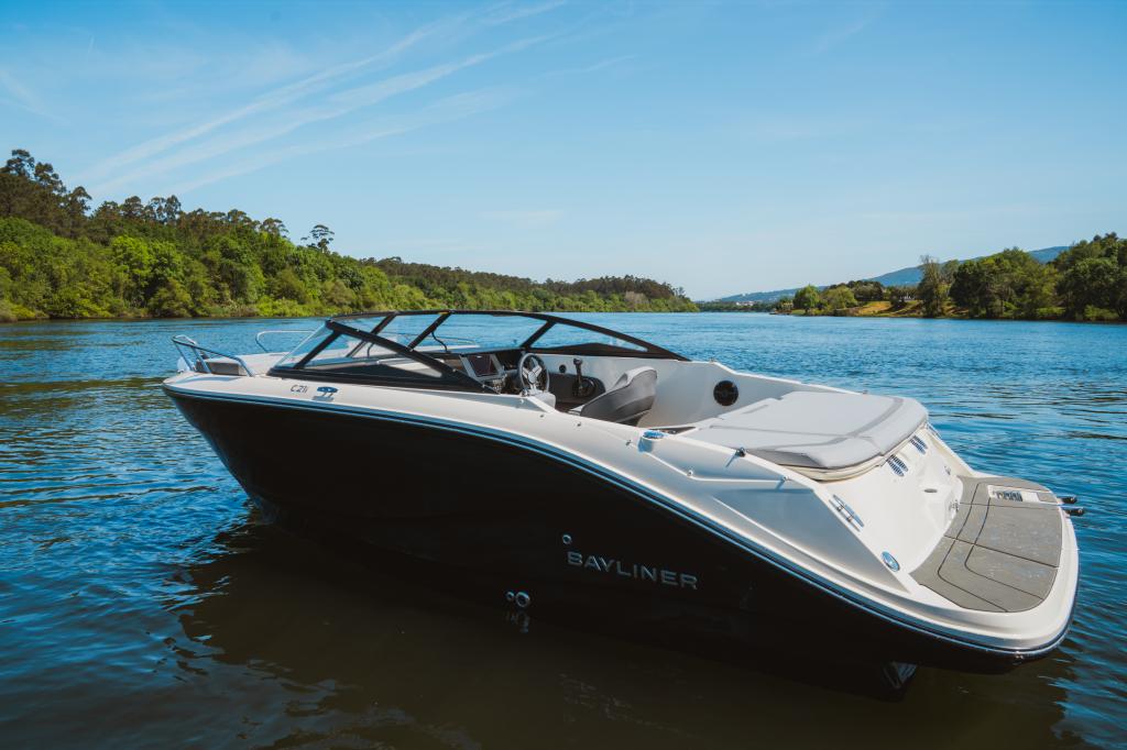 Motorboot Bayliner C21i Cuddy