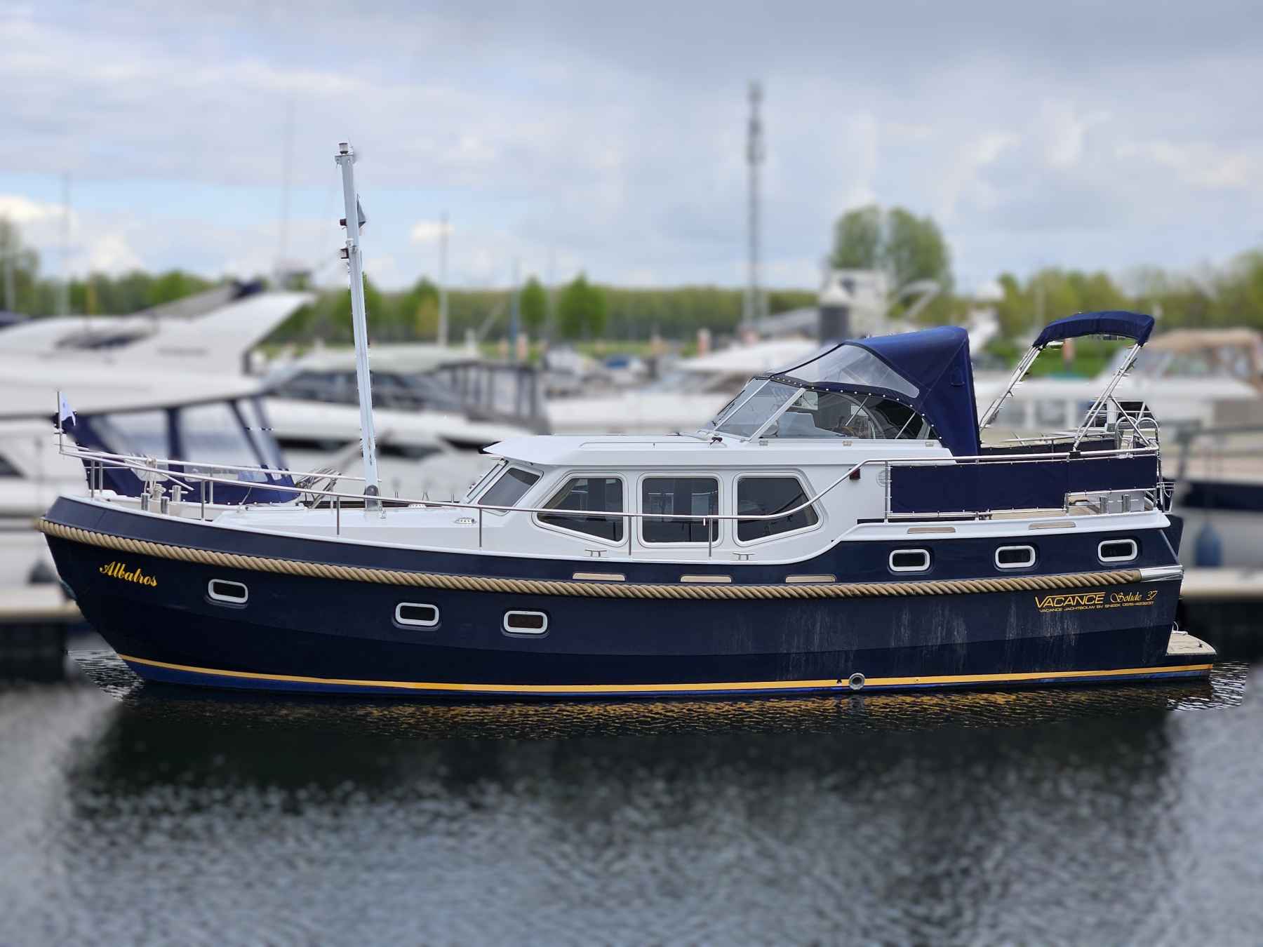 Motorboot Vacance Solide 37