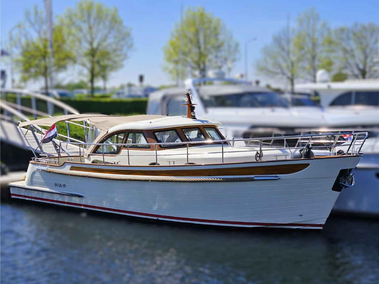 Motorboot Tuna 40 Cabrio