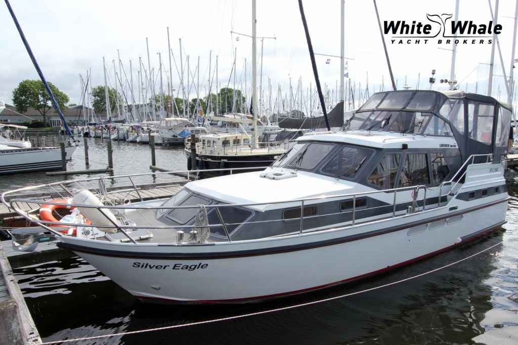 Motorboot Linssen 382 SCX