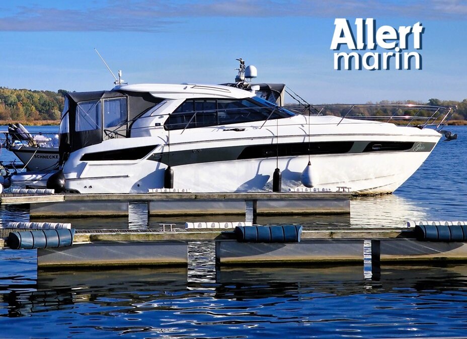 Motorboot Bavaria S40 HT