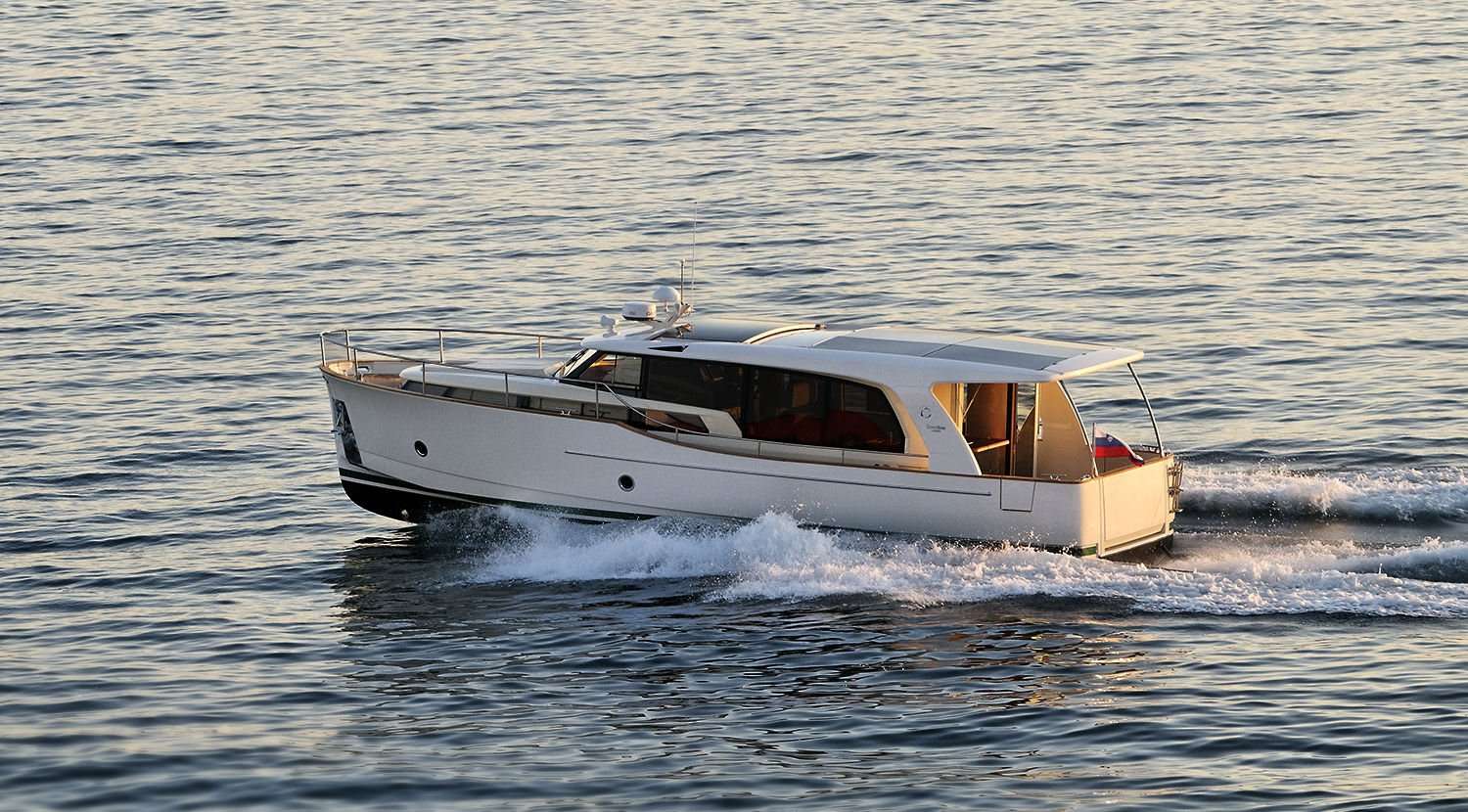 Motorboot Greenline 40