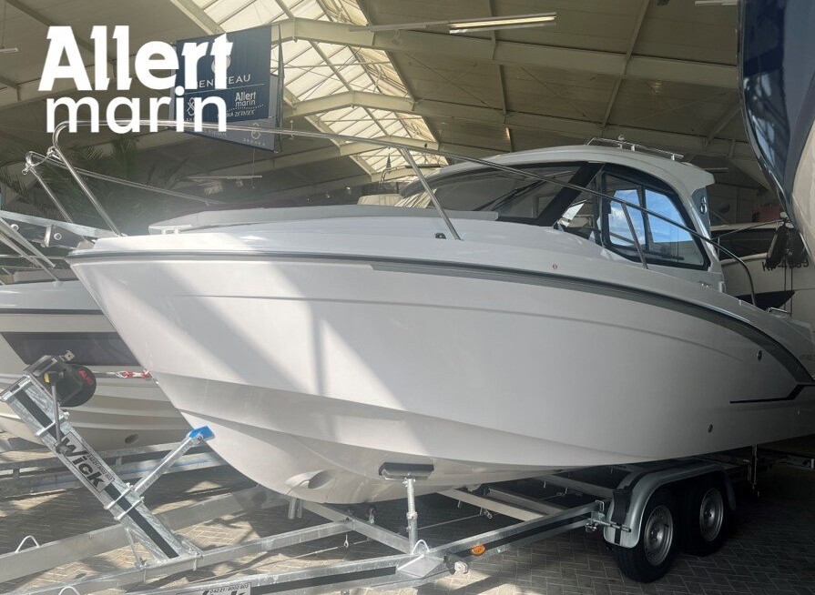 Motorboot Bénéteau Antares 7