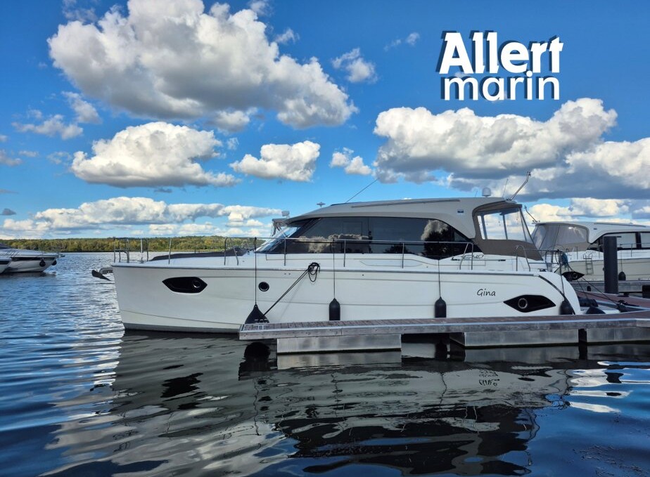 Motorboot Bavaria E40 Sedan