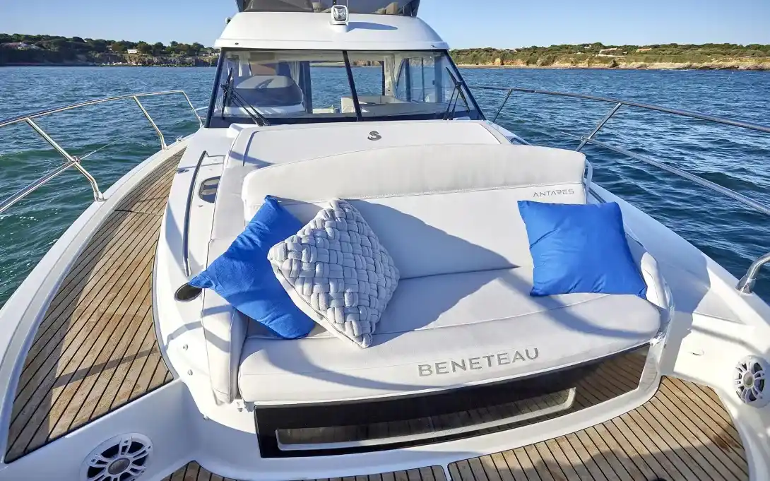 Motorboot Beneteau ANTALES 12 Fly