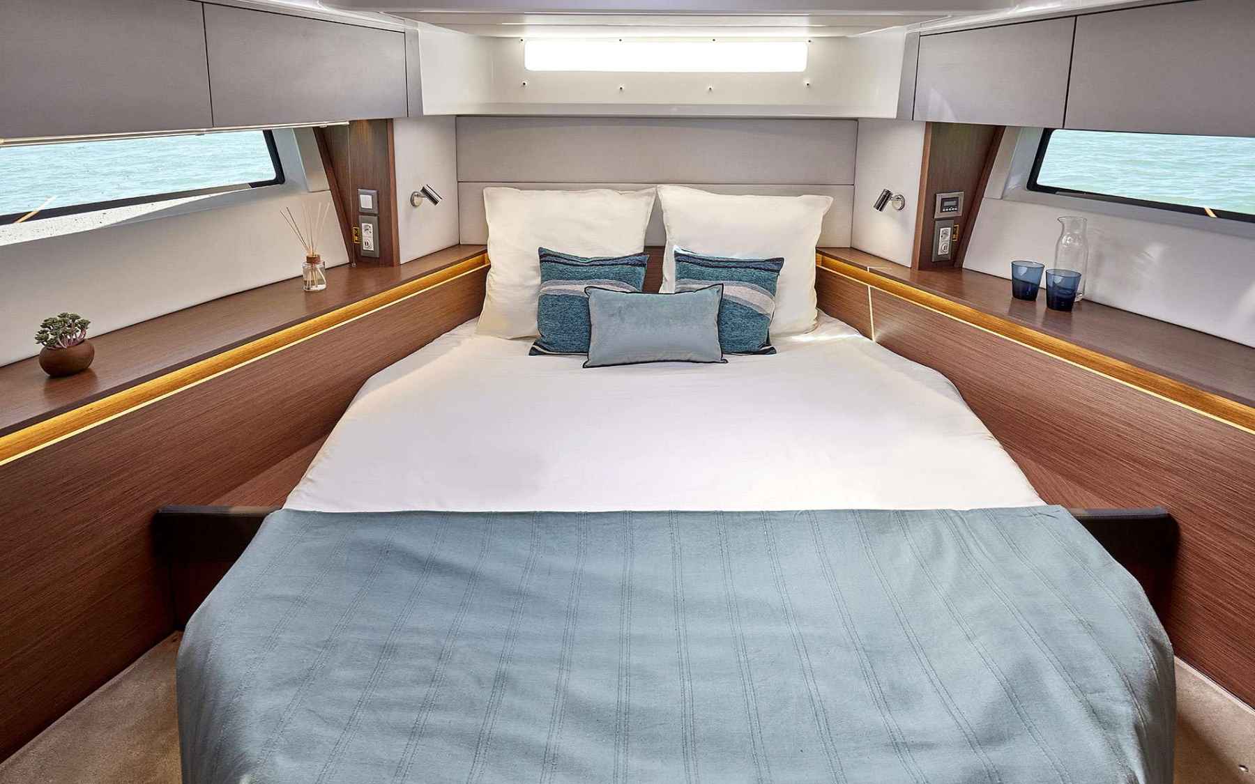 Motorboot Beneteau ANTALES 12 Fly