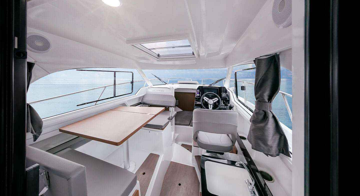 Motorboot Beneteau ANTARES 8
