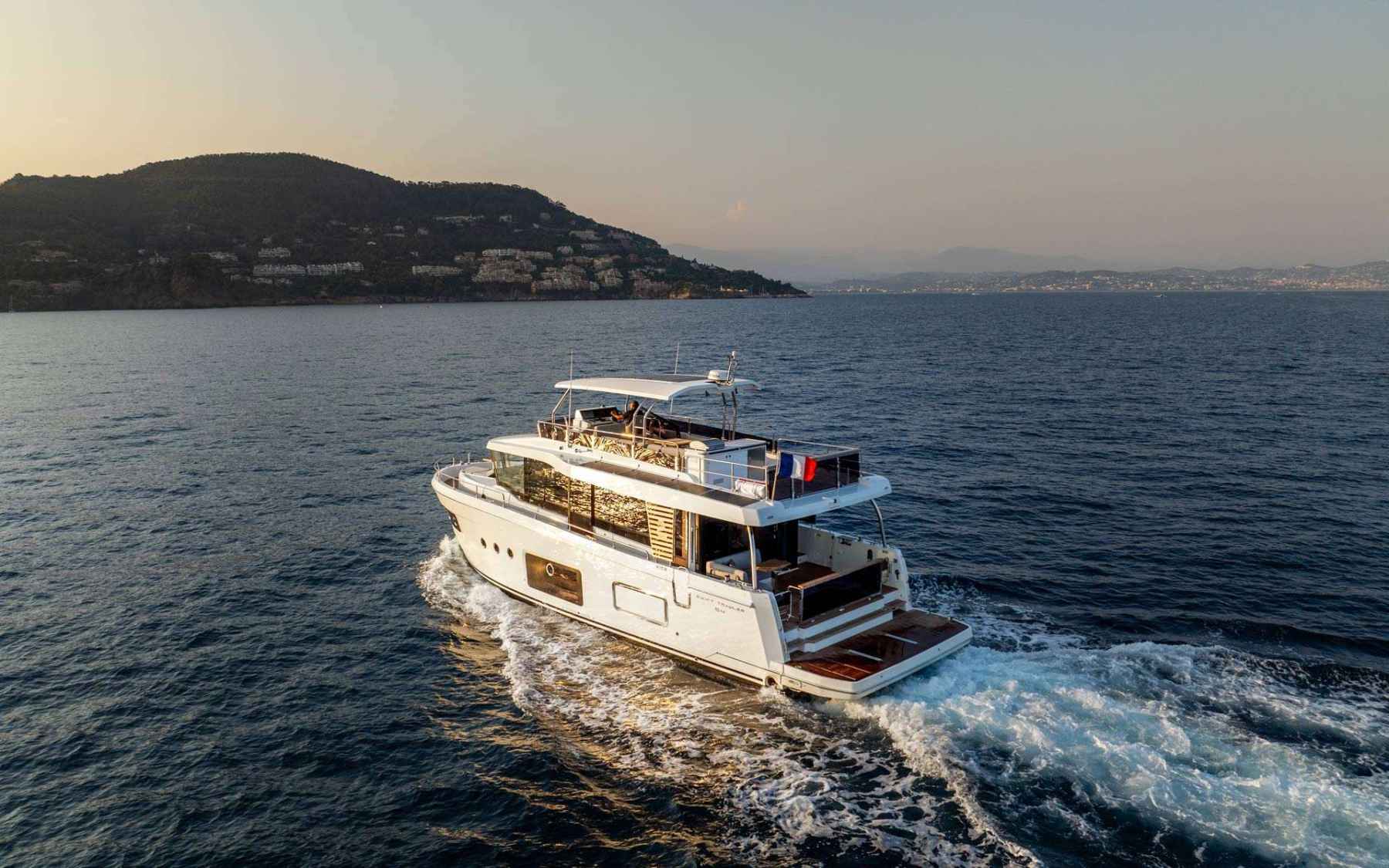 Motorboot Beneteau SWIFT TRAWLER 54