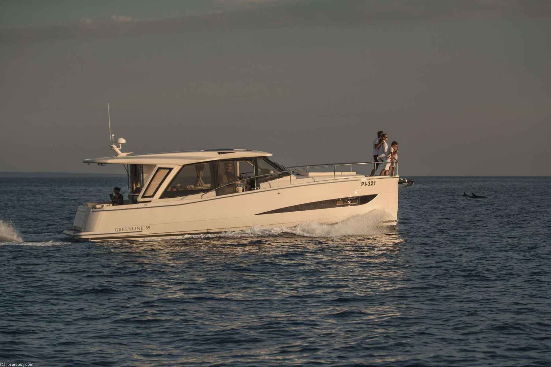Motorboot Greenline 39