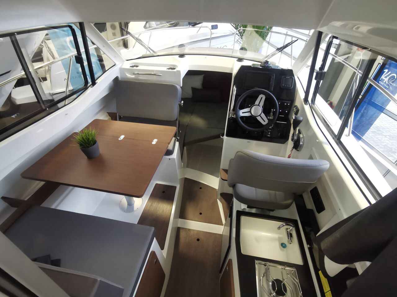 Motorboot Bénéteau Antares 7