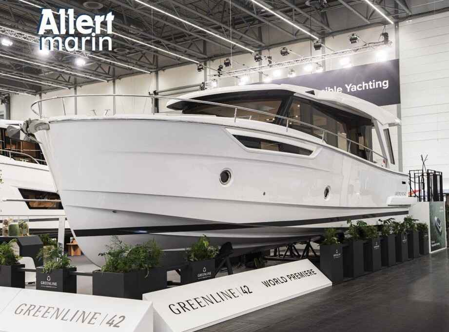 Motorboot Greenline 42