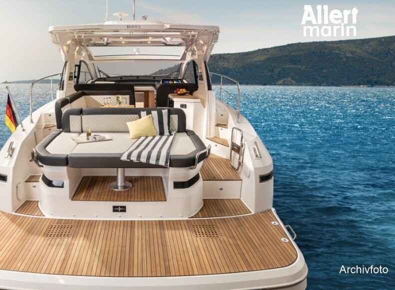 Motorboot Bavaria SR41 HT