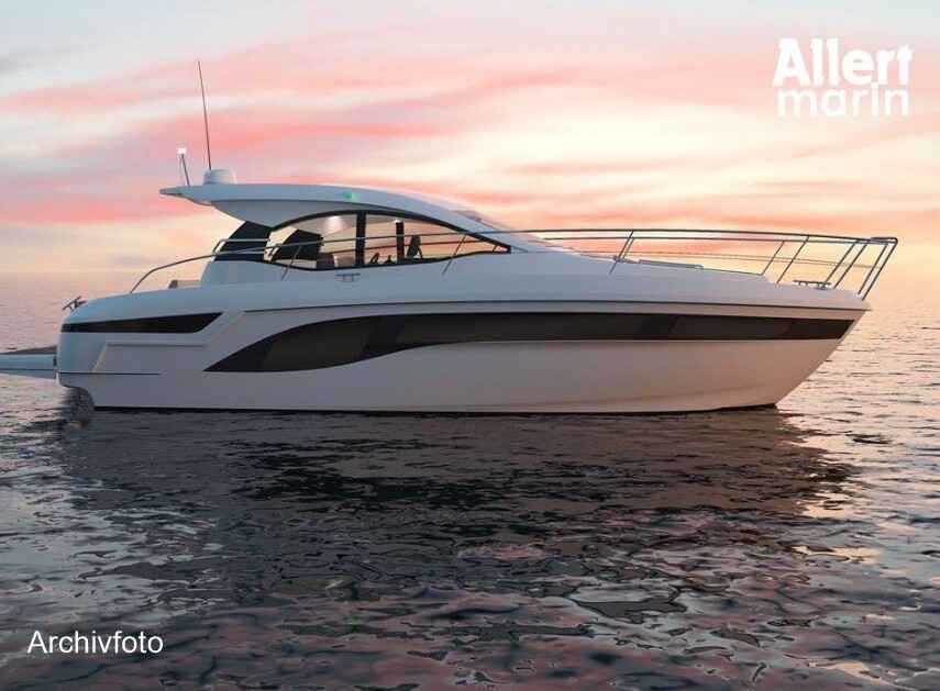Motorboot Bavaria SR41 HT