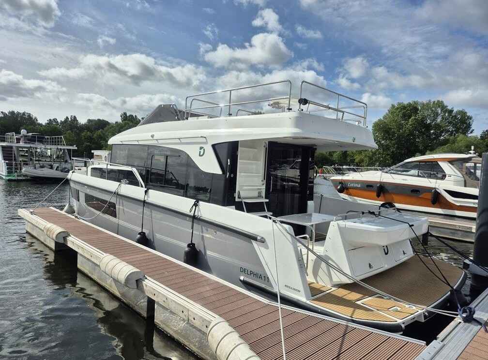 Motorboot Delphia Yachts Delphia 11 Flylounge