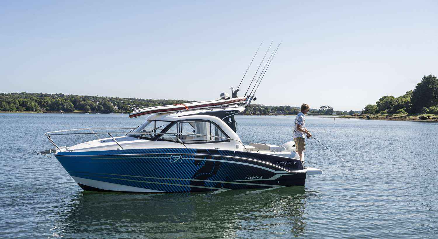 Motorboot Beneteau Antares 7 Fishing