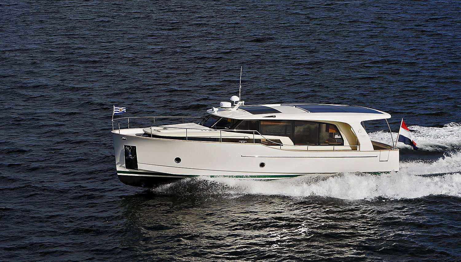 Motorboot Greenline 40