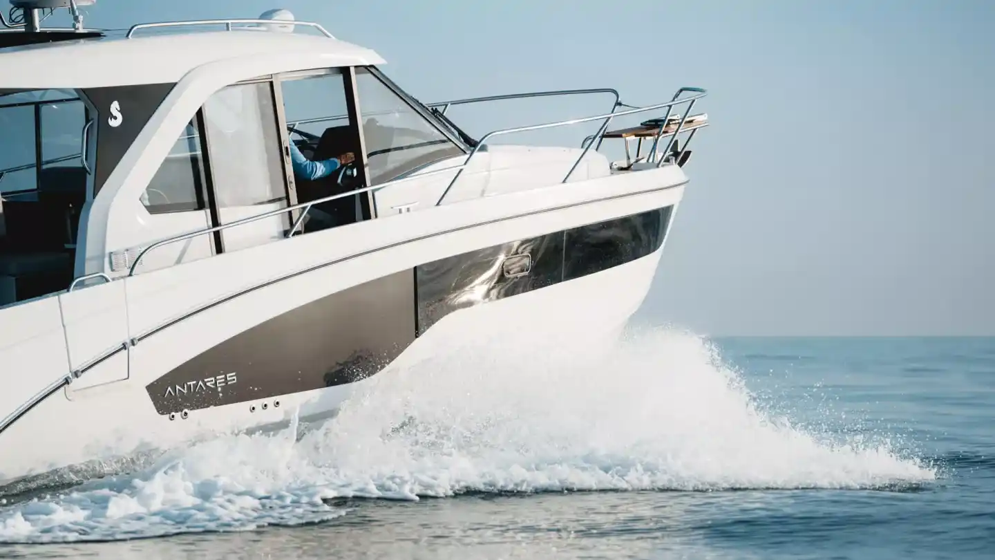 Motorboot Beneteau ANTARES 9
